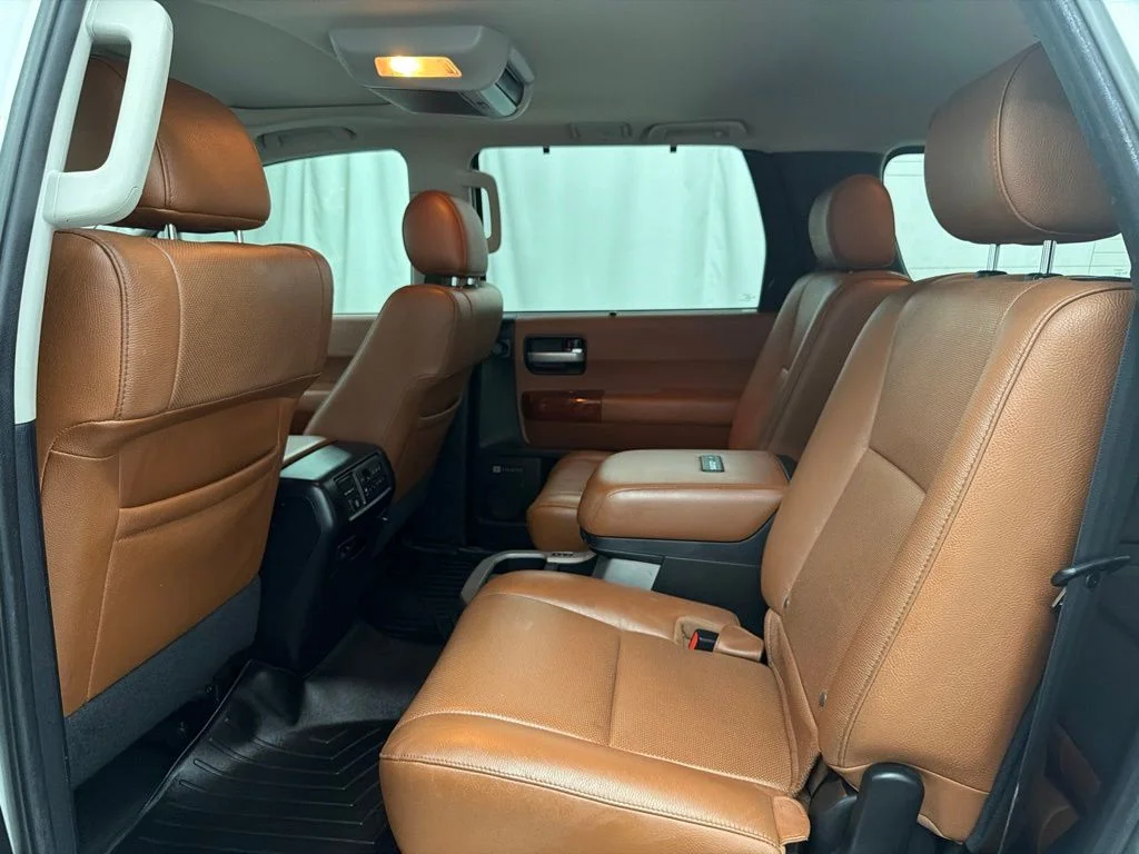 Used 2021 White Toyota Platinum image 23