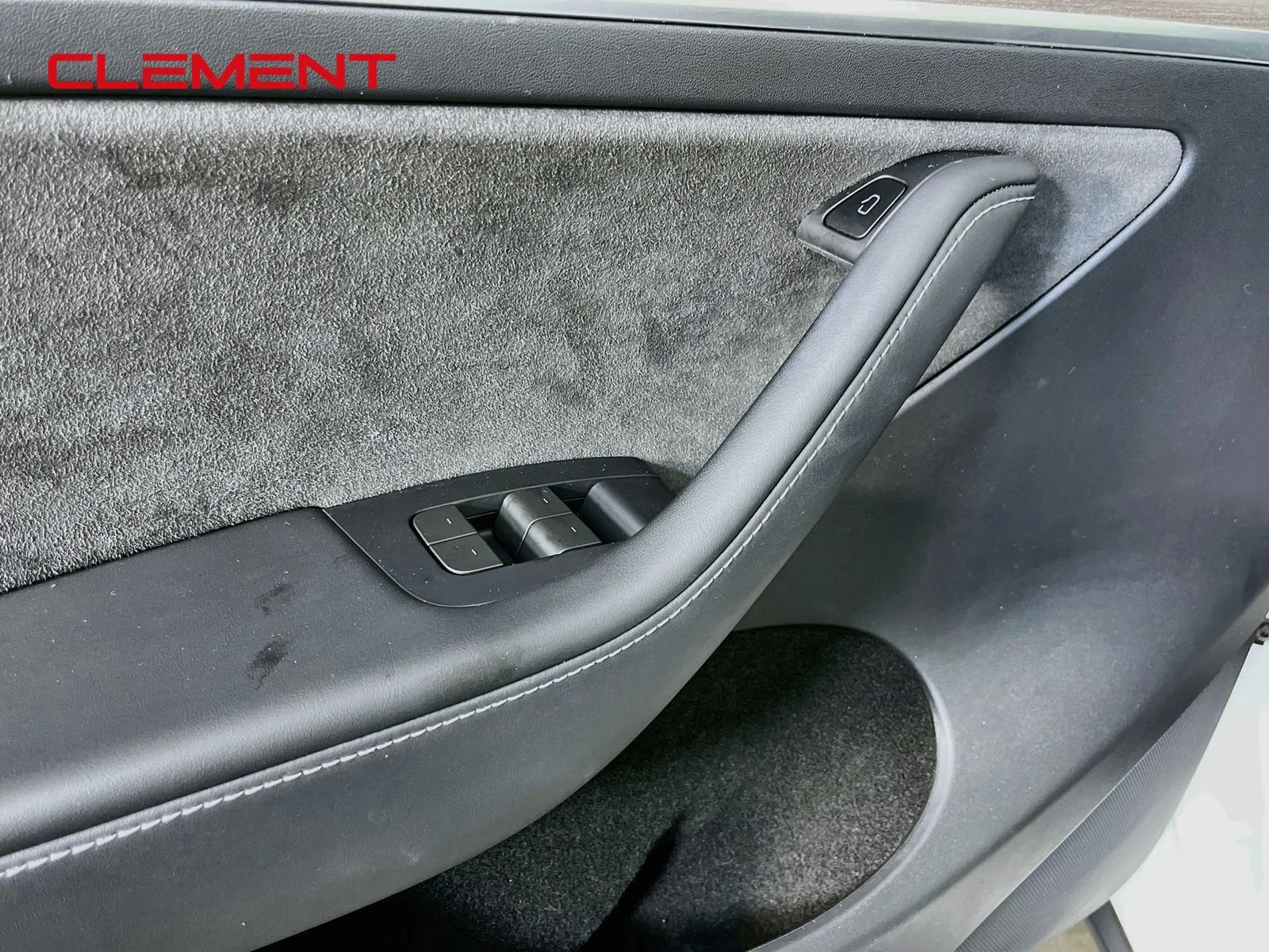 Used 2023 White Tesla Long Range image 21