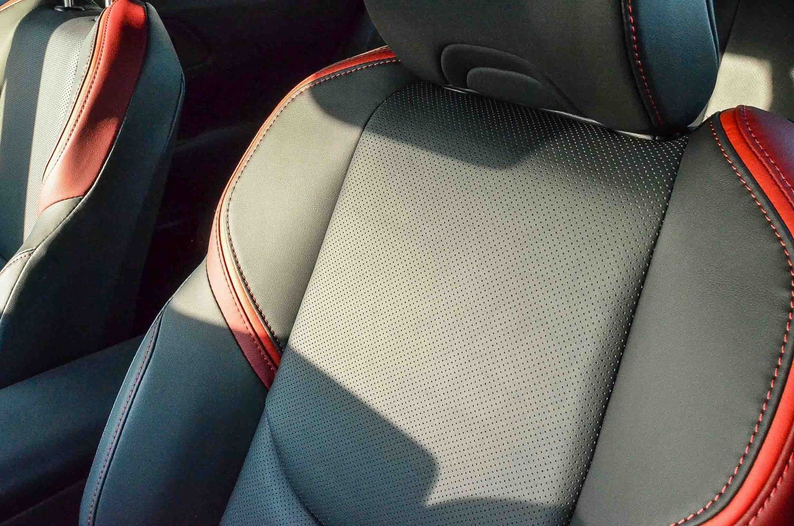 2026 Toyota Prius Plug-in Hybrid XSE - Photo 26