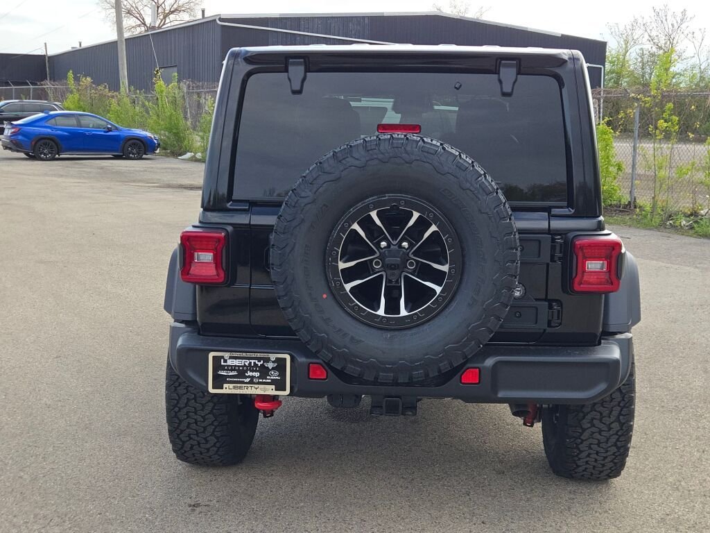 New 2026 Black Clear-Coat Exterior Paint Jeep Rubicon image 12