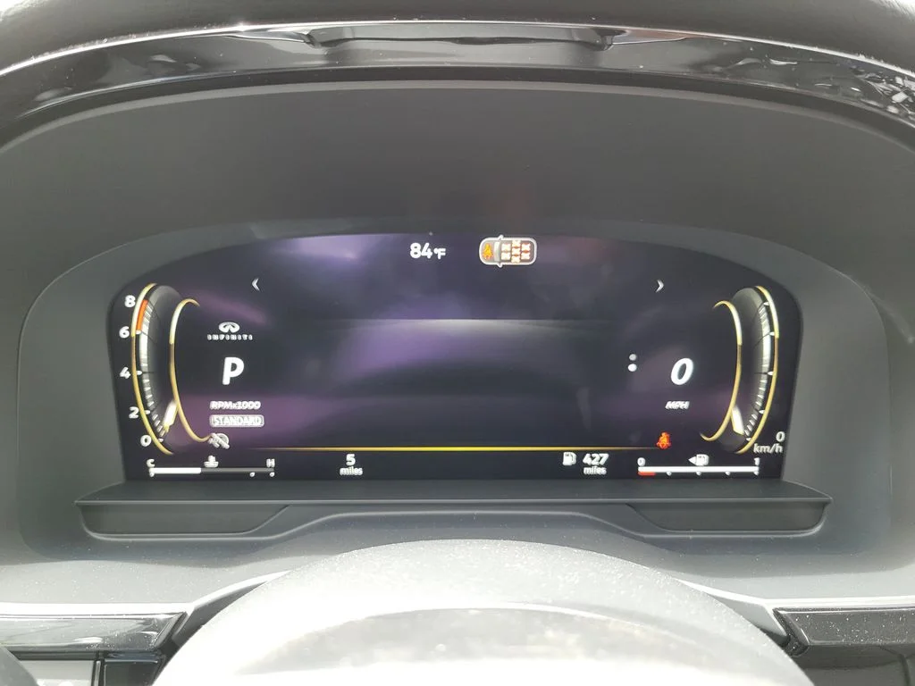 New 2027 RADIANT WHITE INFINITI Pure AWD image 17
