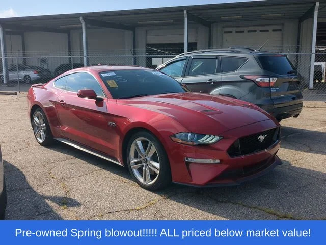 Used 2021 Red Ford GT Premium image 5