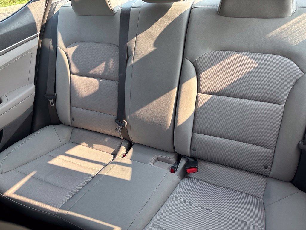 Used 2017 Blue Hyundai SE image 19