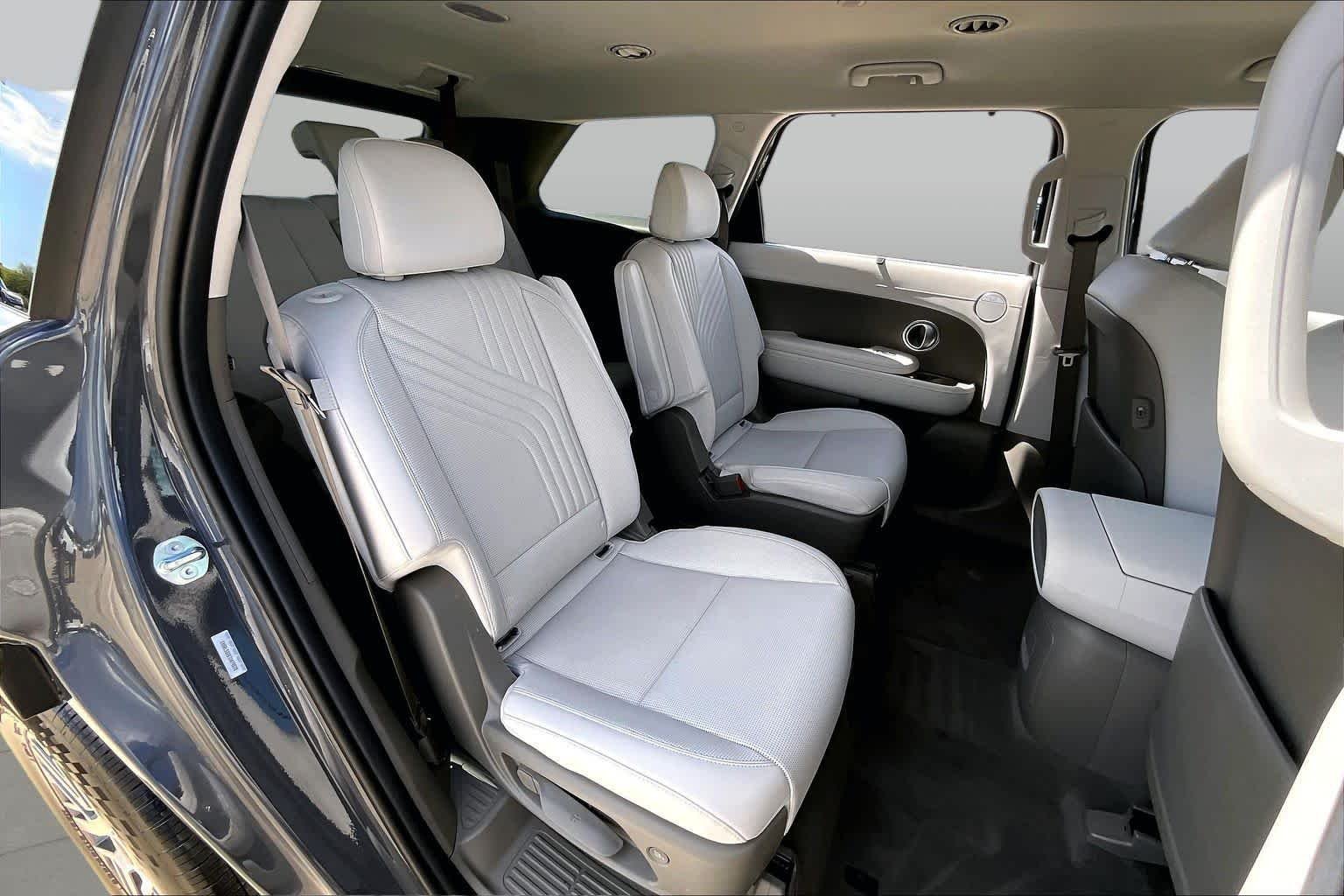 Used 2026 Ecotronic Gray Pearl Hyundai SEL 7P image 20