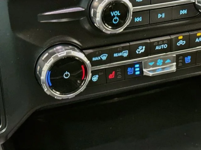 New 2027 Agate Black Metallic Ford F-250® Lariat® image 21