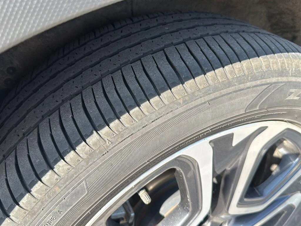 Used 2024 Magnetite Gray Metallic Subaru Limited image 18
