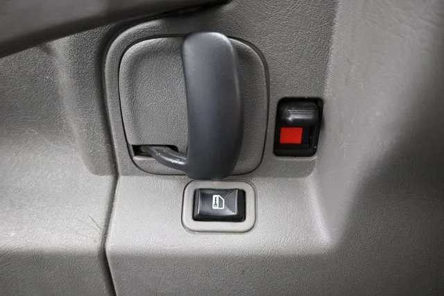 2021 Chevrolet Express Cargo Work Van - Photo 22