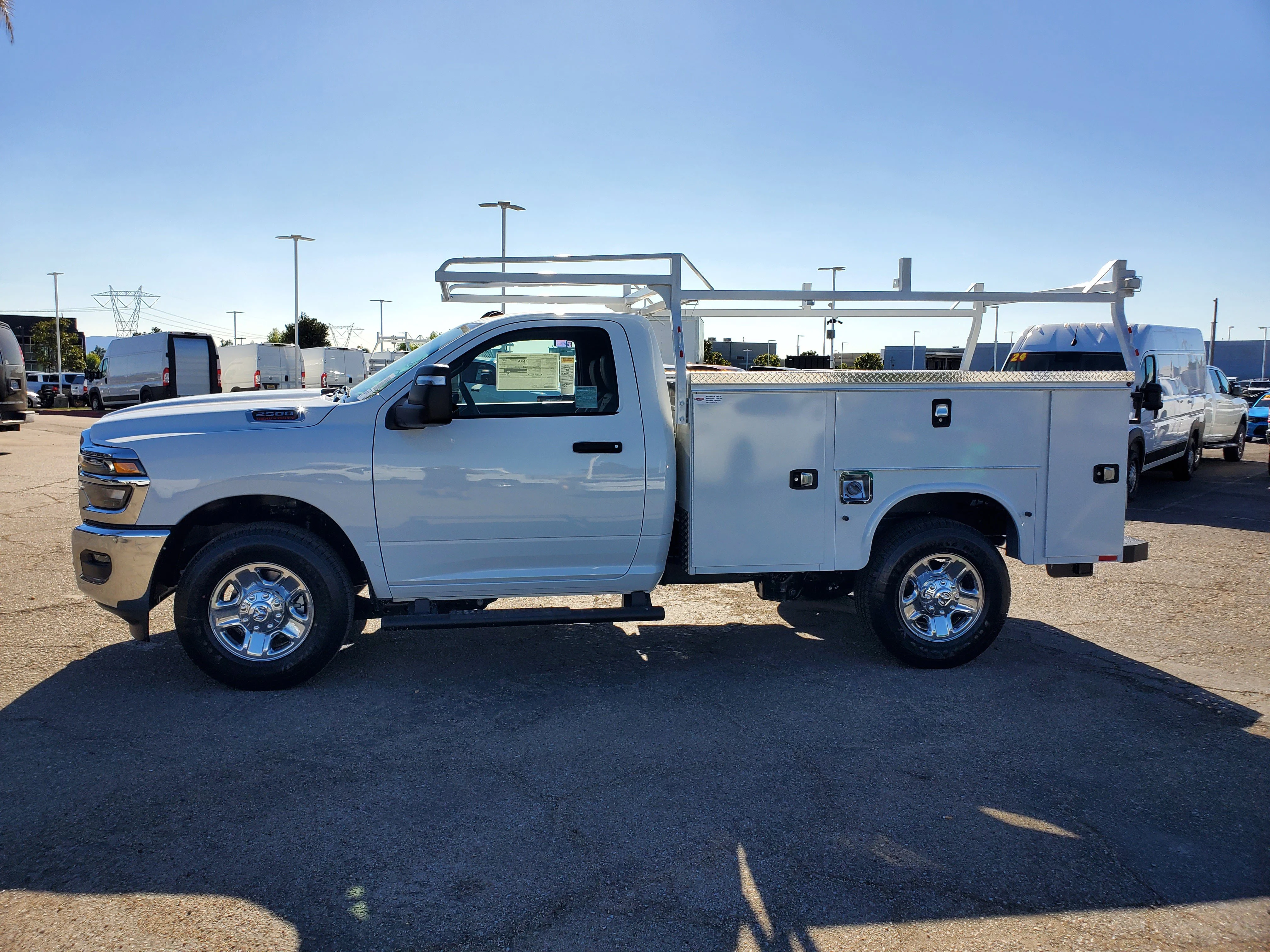 New 2026 Bright White Clear-Coat Exterior Paint RAM Tradesman image 7