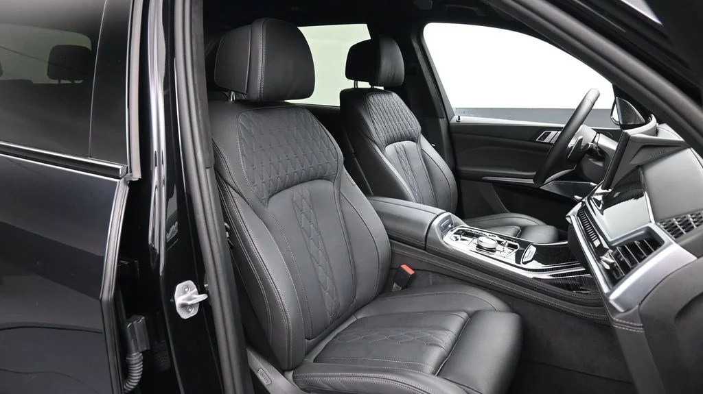 2025 BMW X7 M60i - Photo 17