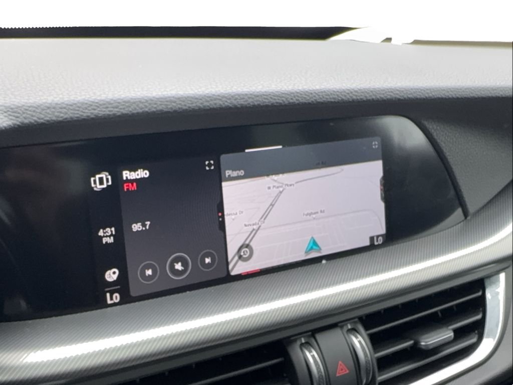 2025 Alfa Romeo Stelvio Base - Photo 26