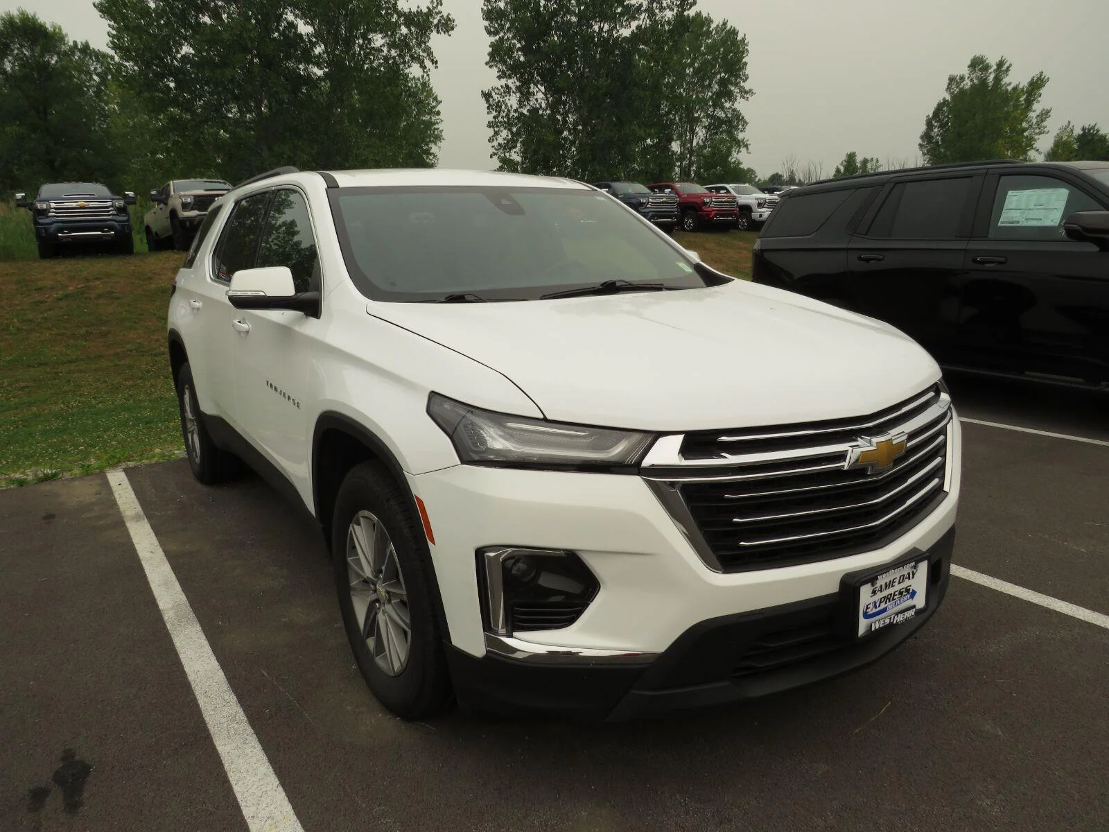 Used 2023 Summit White Chevrolet LT Cloth image 2