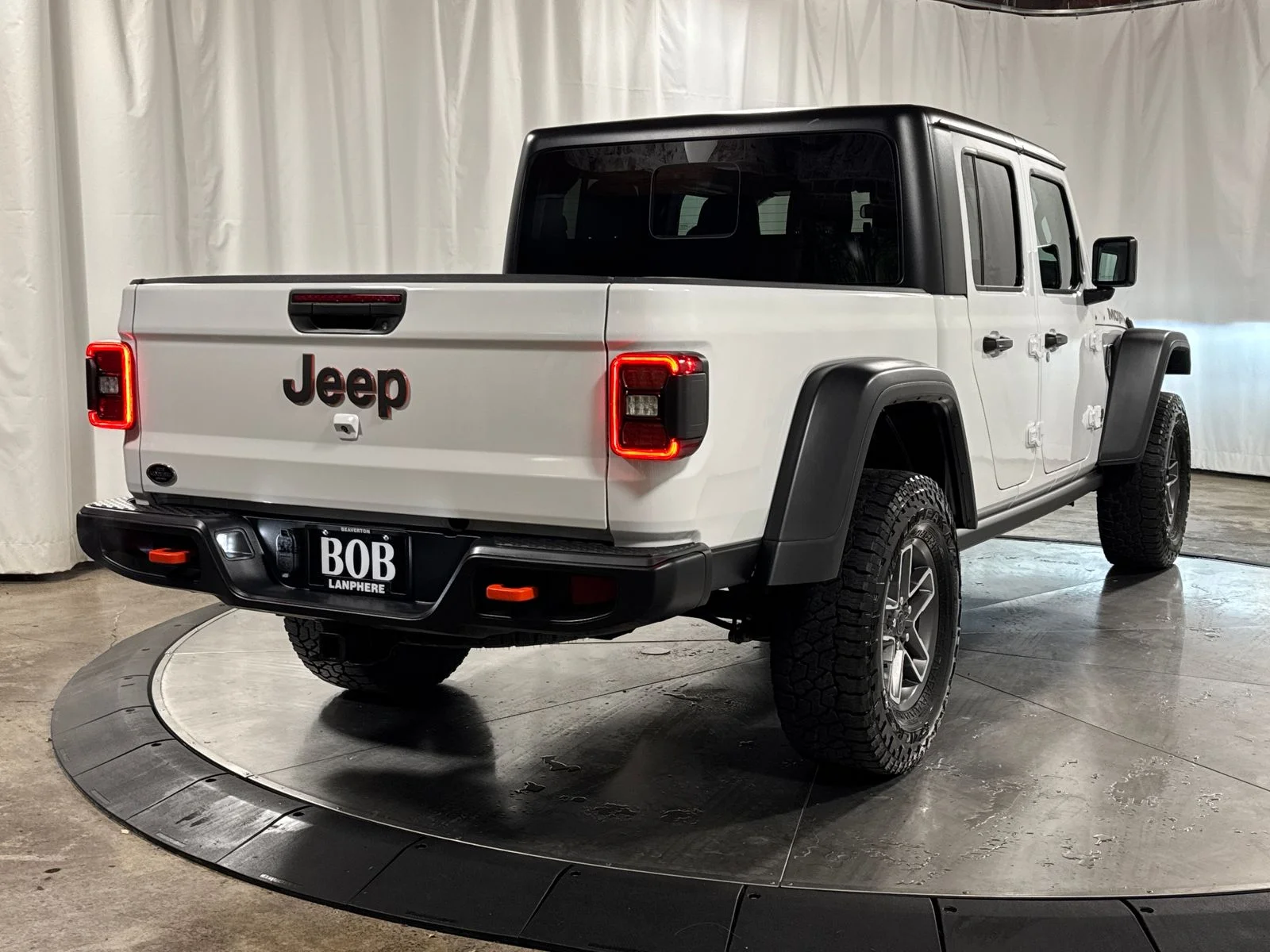 Used 2026 Bright White Clearcoat Jeep Mojave image 10