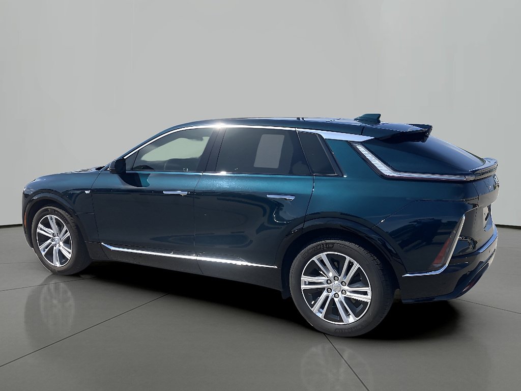 Used 2024 Cadillac LYRIQ Tech with VIN 1GYKPMRL8RZ130555 for sale in Dayton, OH