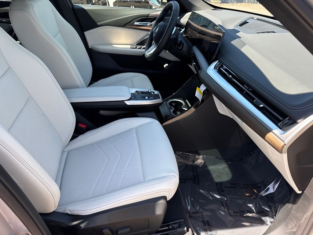 New 2027 Dune Grey Metallic BMW xDrive28i image 15