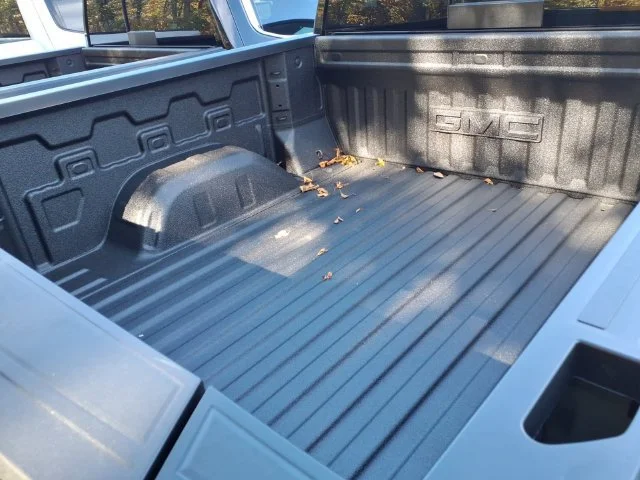 2026 GMC Sierra 1500 AT4 - Photo 7
