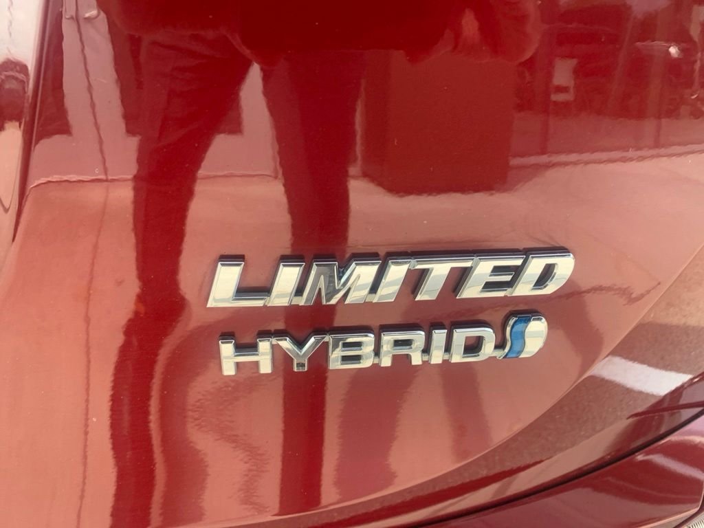 Used 2018 Red Toyota Limited image 6
