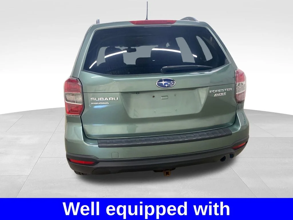 Used 2014 Green Subaru 2.5i Premium image 3