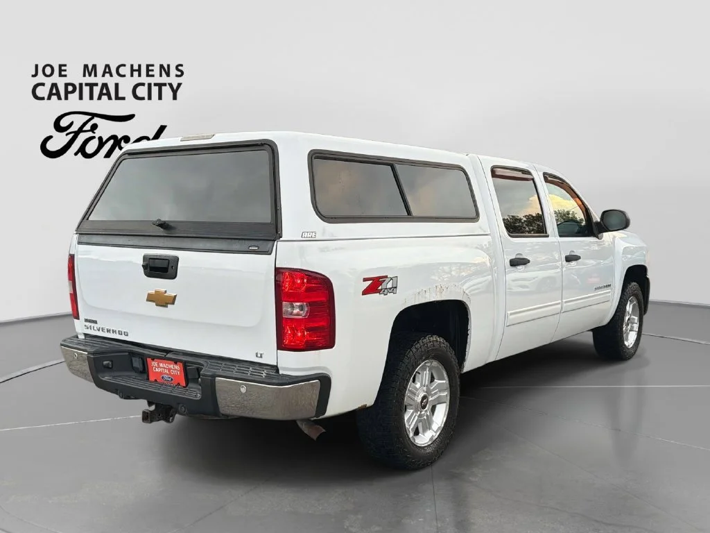 Used 2013 White Chevrolet LT image 6