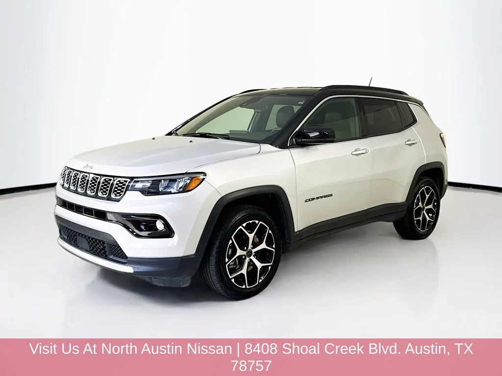 Used 2025 Silver Jeep Limited image 3
