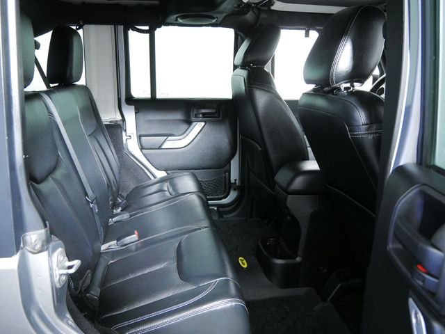Used 2014 Gray Jeep Unlimited Rubicon image 15