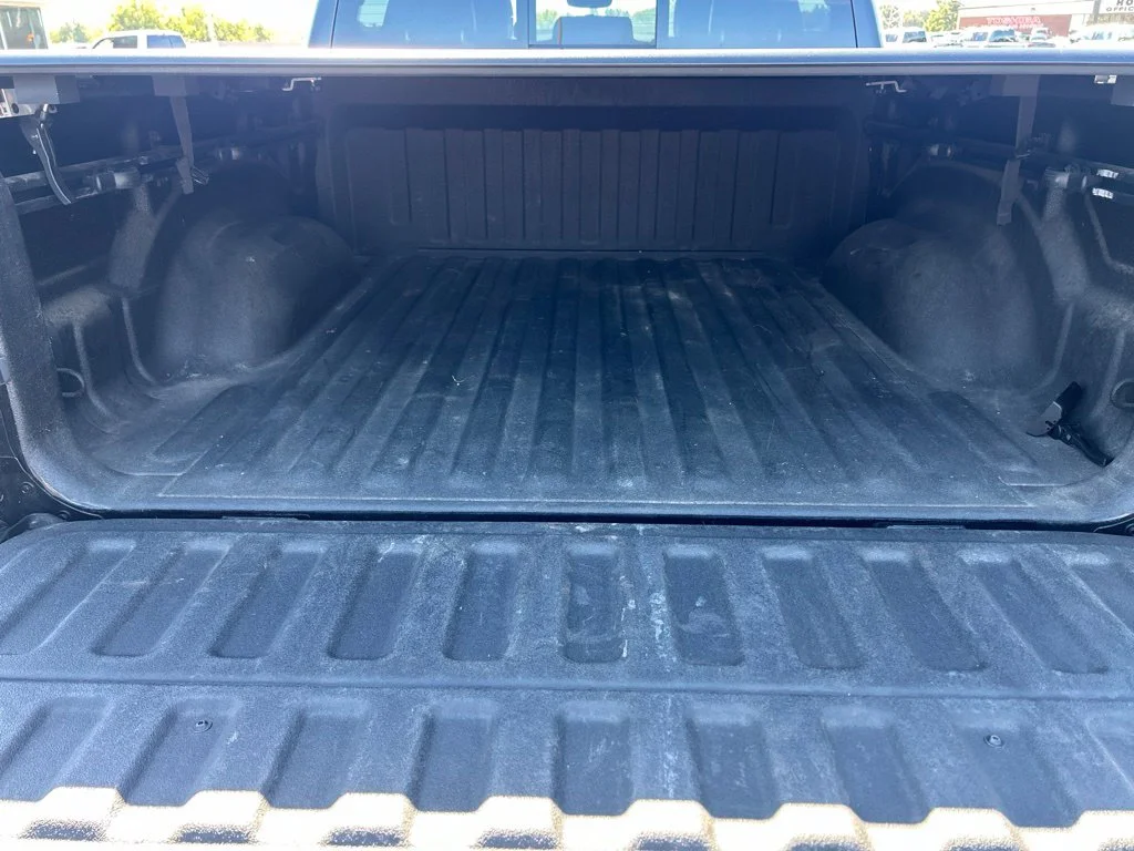 Used 2023 Diamond Black Ram Laramie image 16
