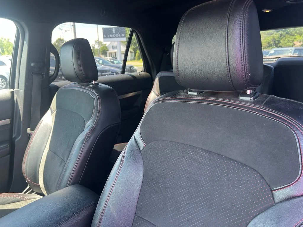 Used 2018 Magnetic Ford XLT image 8