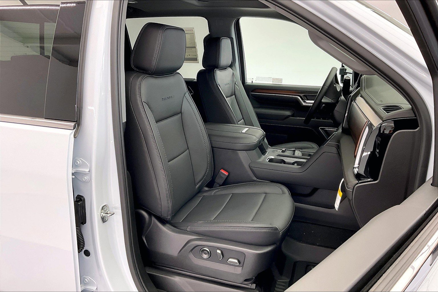 2026 GMC Sierra 2500HD Denali - Photo 9