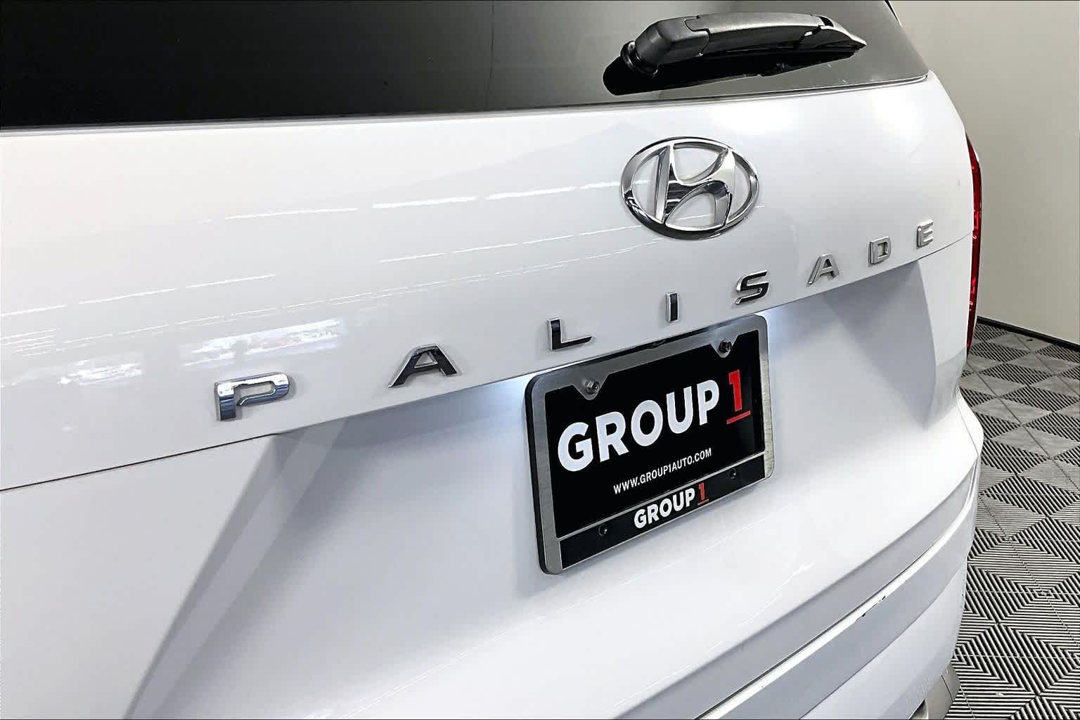 Used 2022 Hyper White Hyundai Calligraphy image 28