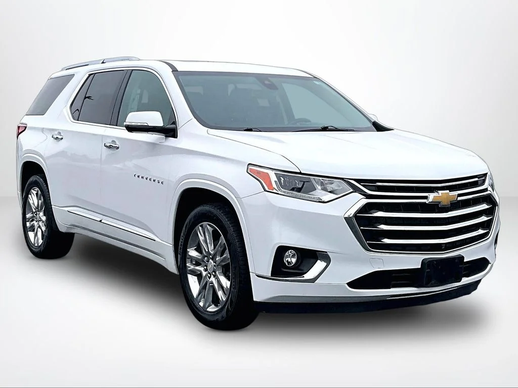 Used 2021 White Chevrolet High Country image 11
