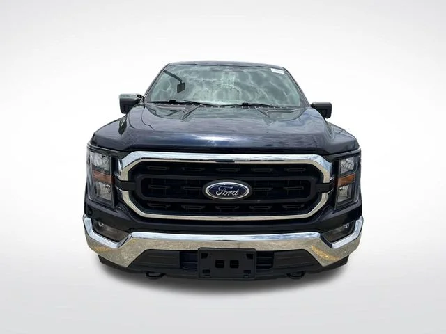 Used 2023 Blue Ford XLT image 3