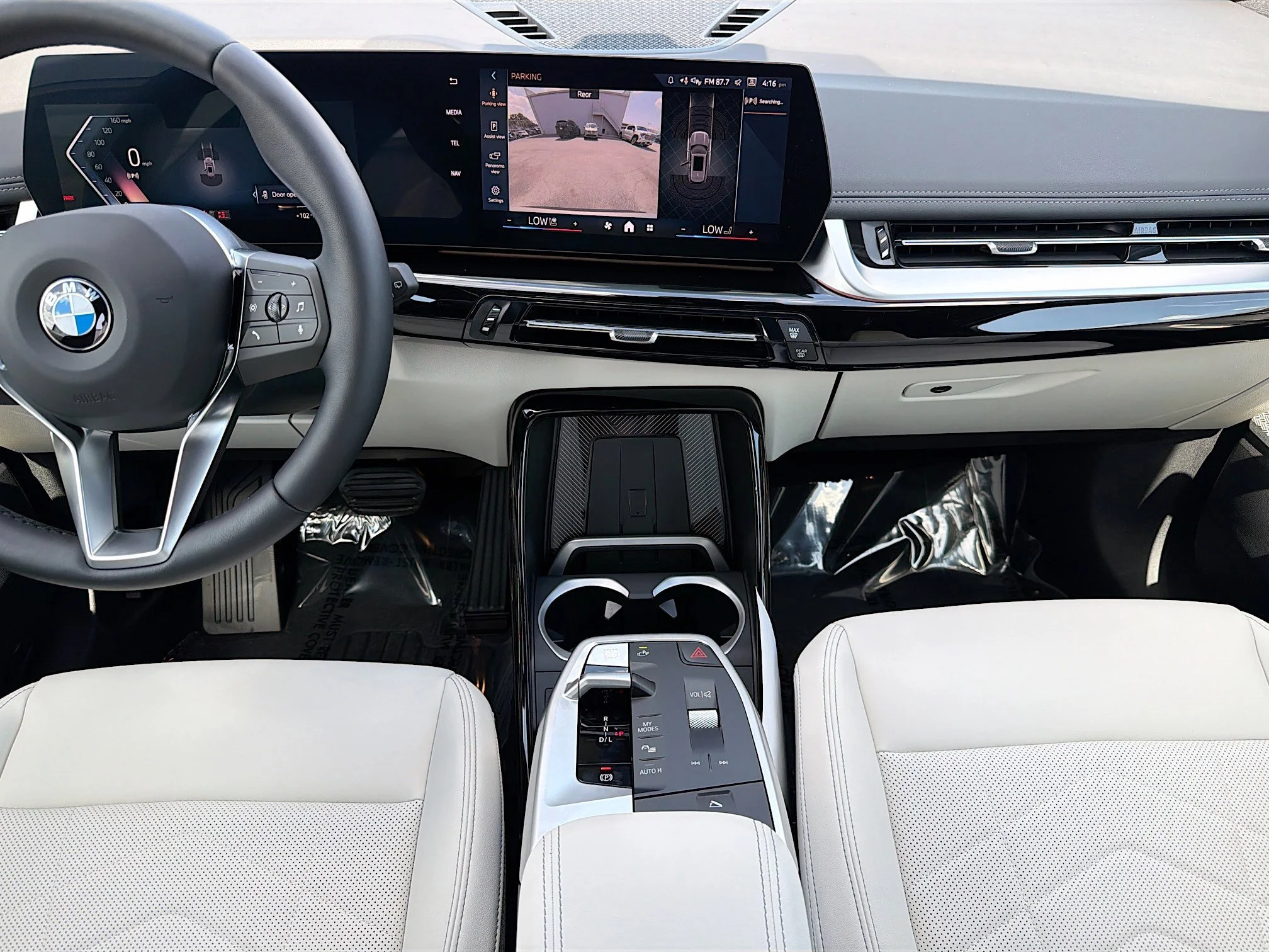 New 2026 Space Silver Metallic BMW xDrive28i image 18