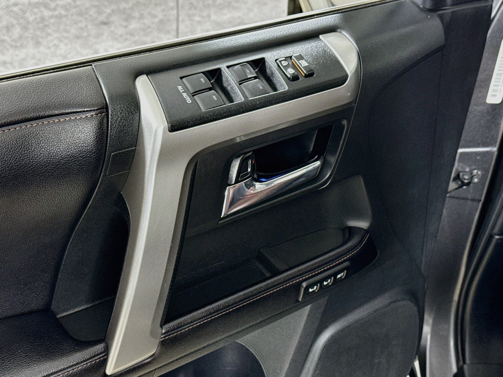 Used 2016 Magnetic Gray Metallic Toyota Limited image 22