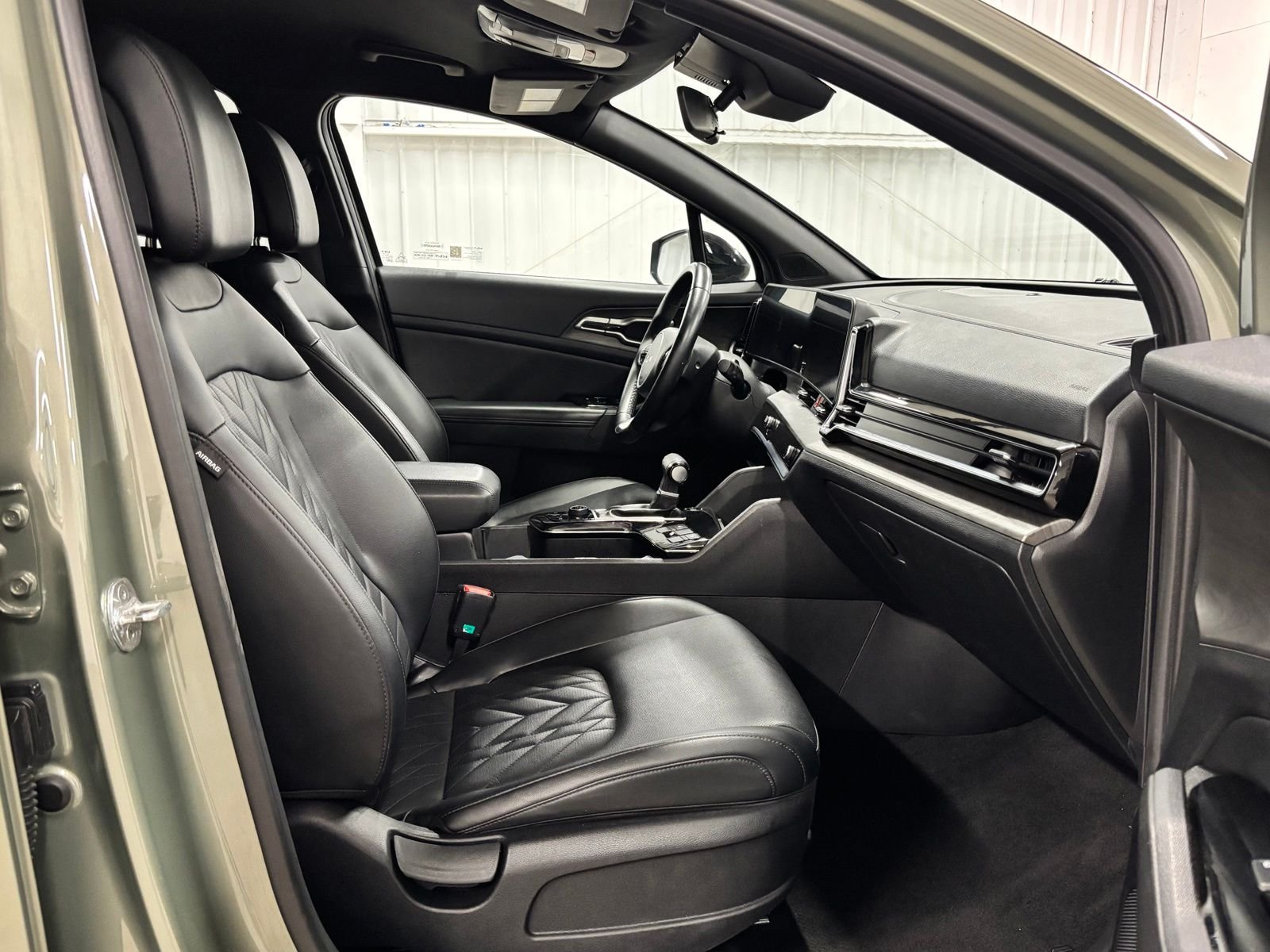 Used 2023 Green Kia X-Line image 22