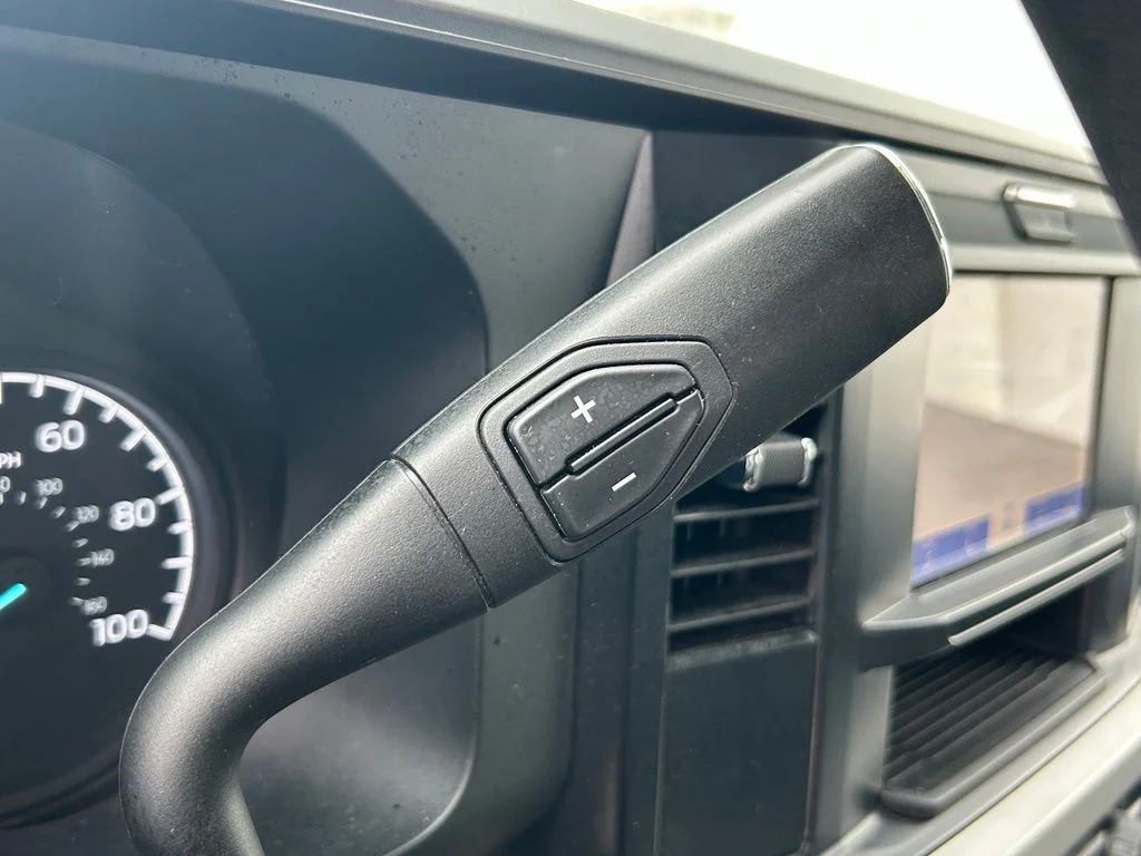 Used 2025 Oxford White Ford XL image 14