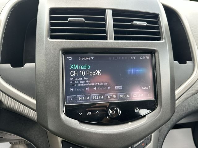 Used 2016 Green Chevrolet LT image 14