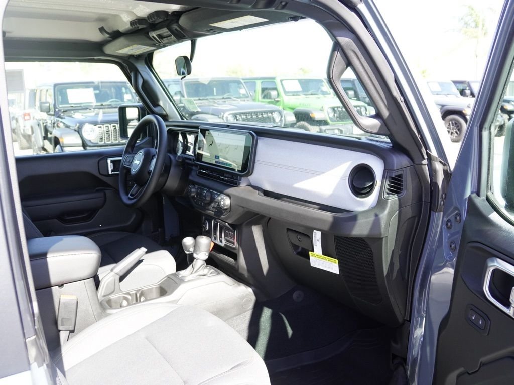 New 2026 Anvil Clear-Coat Exterior Paint Jeep Sport image 21