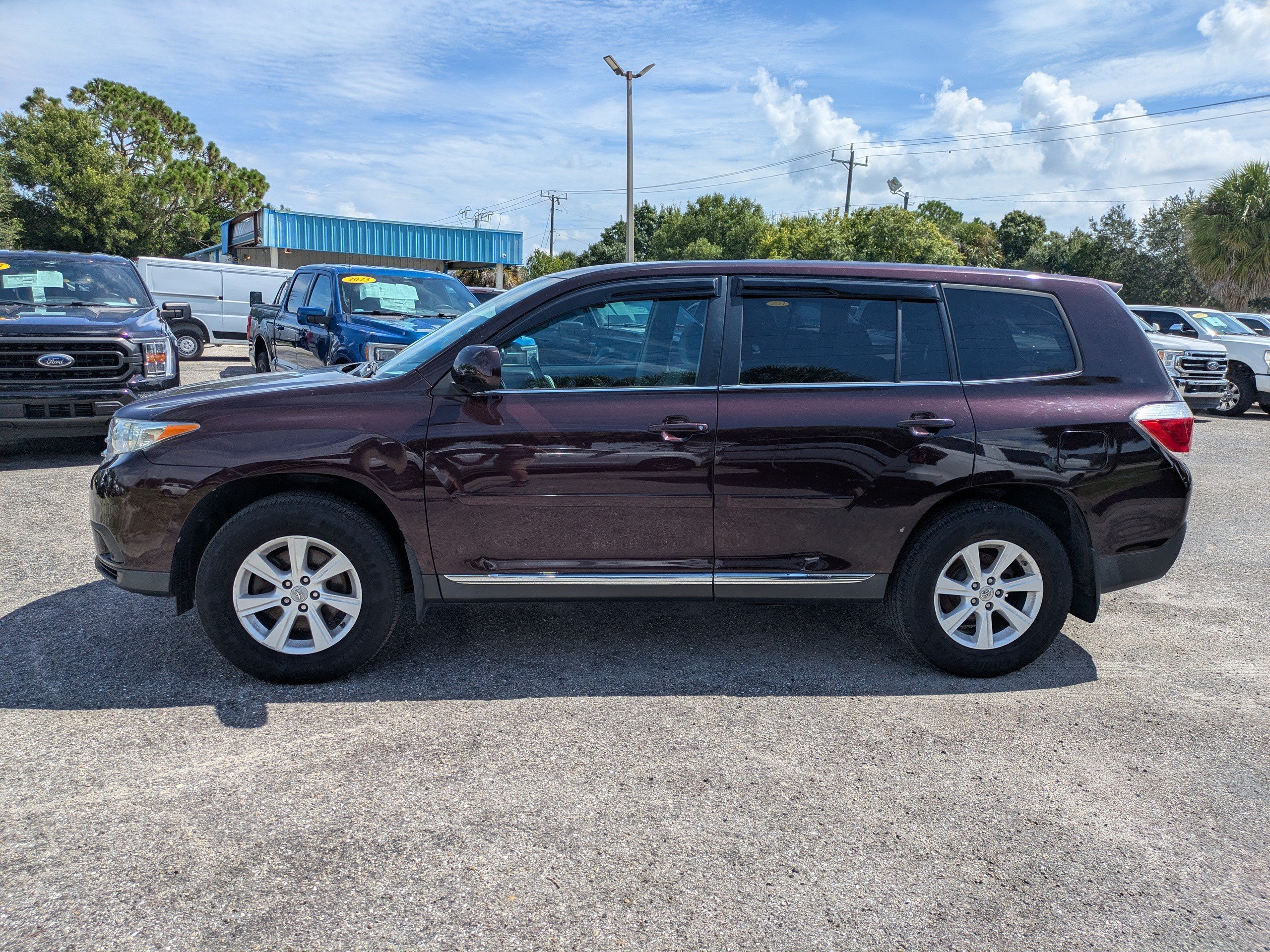 Used 2012 Red Toyota  image 7
