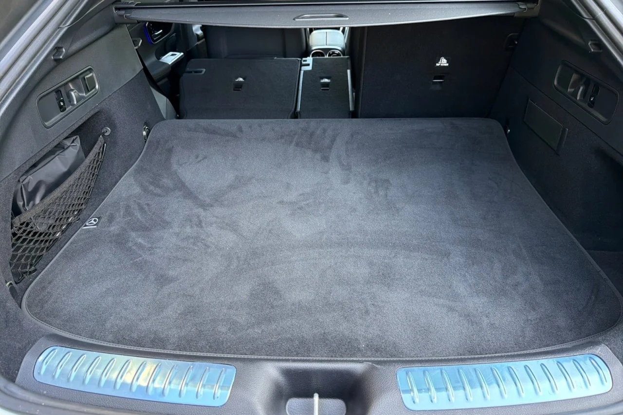 Certified Used 2024 Polar White Mercedes-Benz GLC 300 image 14