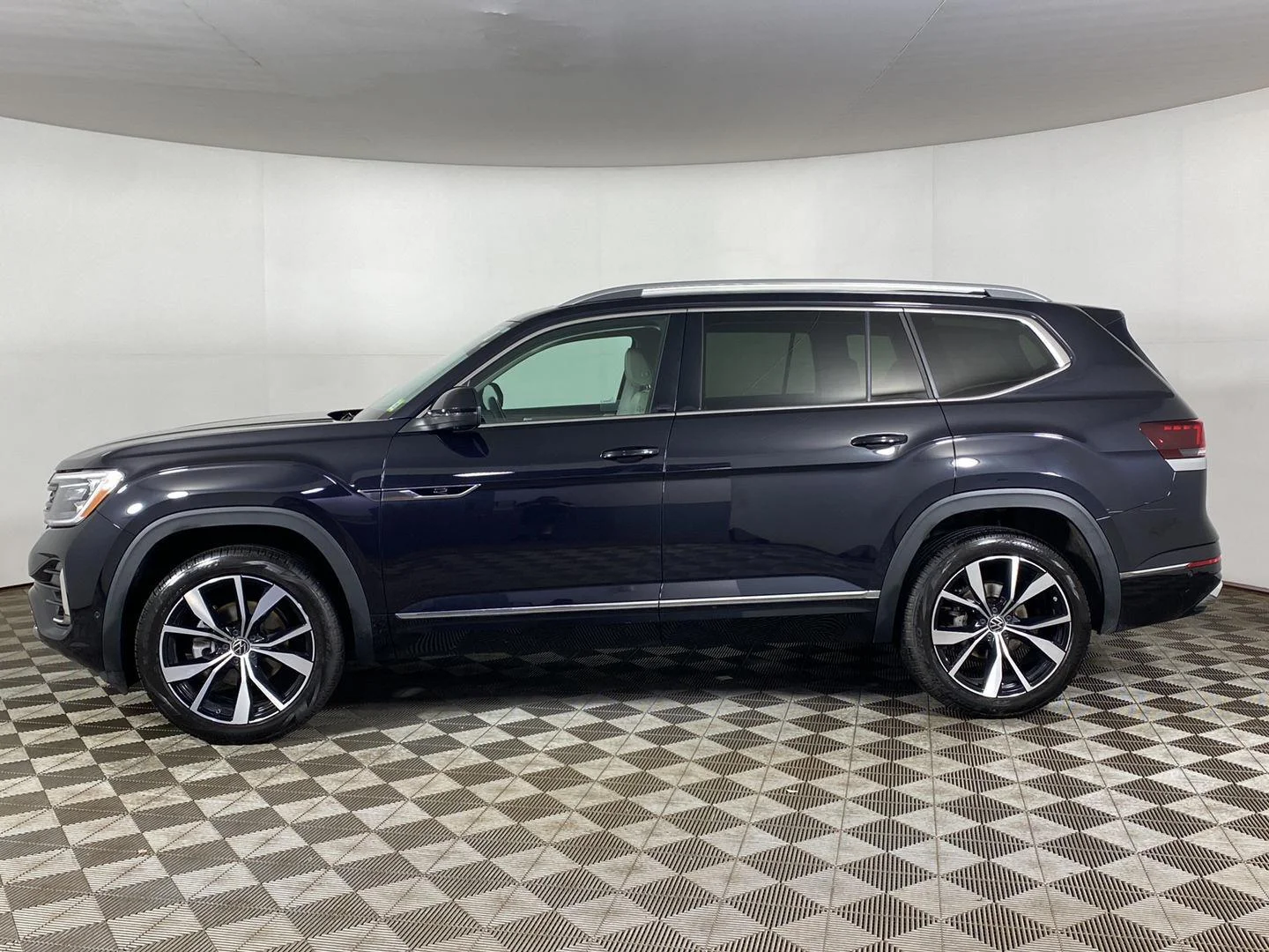 Used 2024 Deep Black Pearl Volkswagen 2.0T SEL Premium R-Line image 6