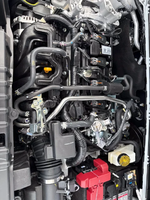 New 2027 Aspen White TriCoat / Super Black Two-tone Nissan SR image 23