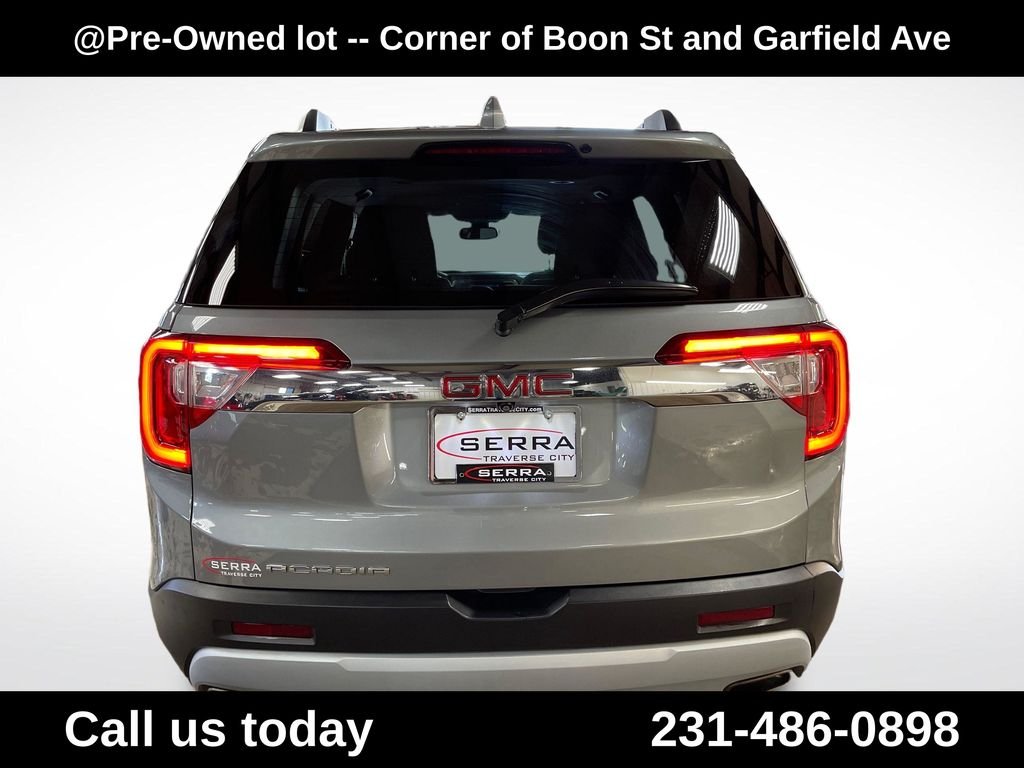 Used 2023 Silver GMC SLT image 4