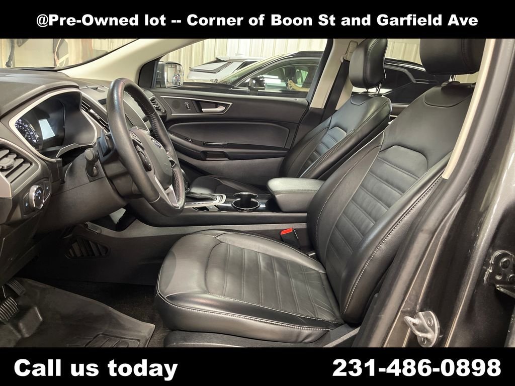 Used 2018 Gray Ford SEL image 13