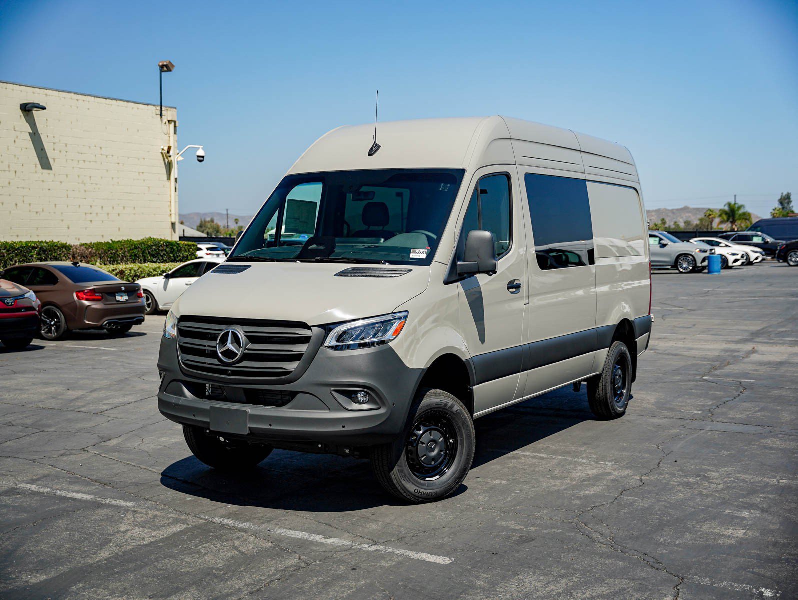 2026 Mercedes-Benz Sprinter 2500 144 WB HO AWD's photo