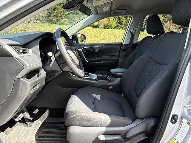 Certified Used 2025 SILVER SKY METALLIC Toyota  image 11