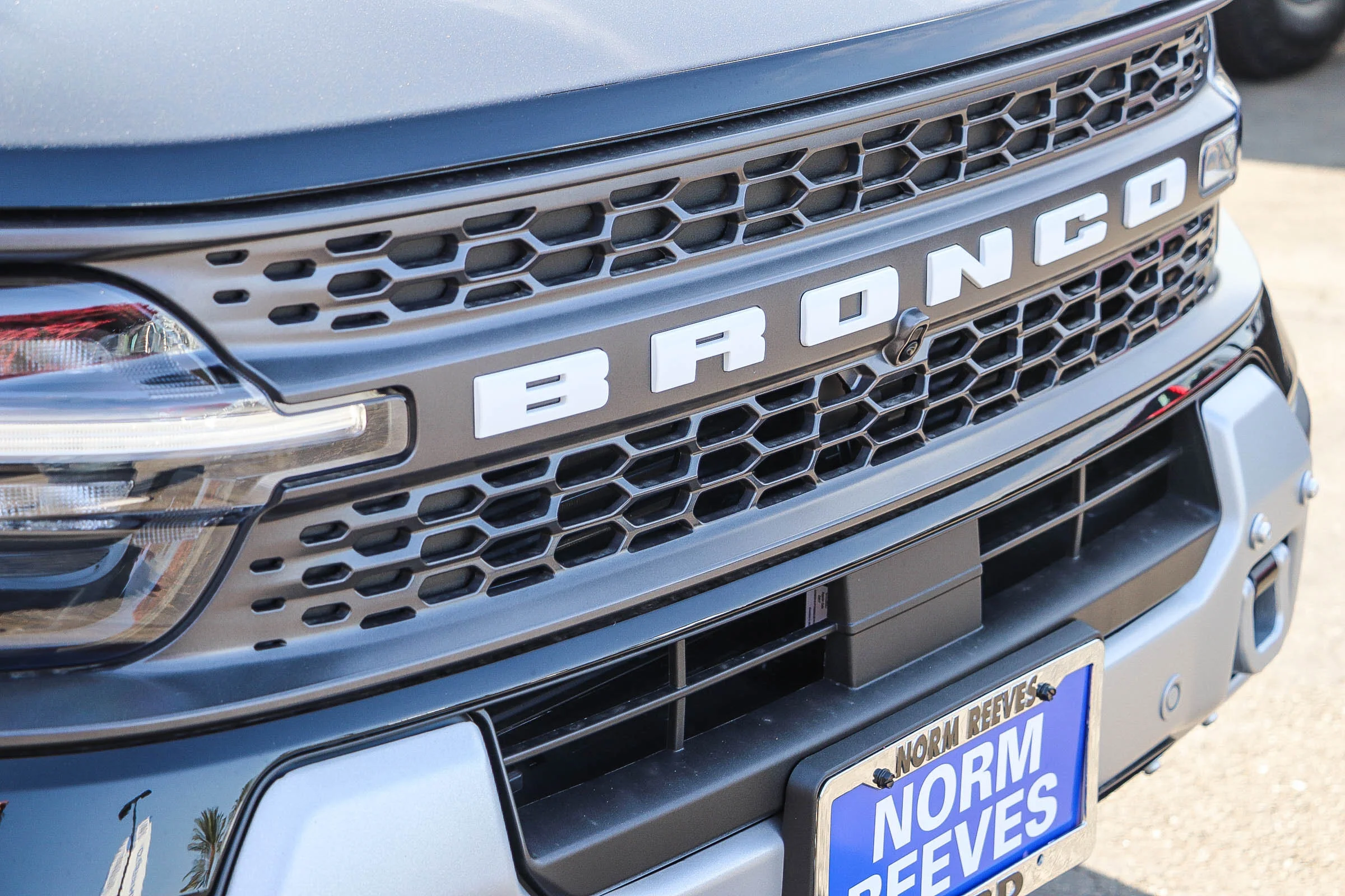 New 2026 Shadow Black Ford Badlands® image 5
