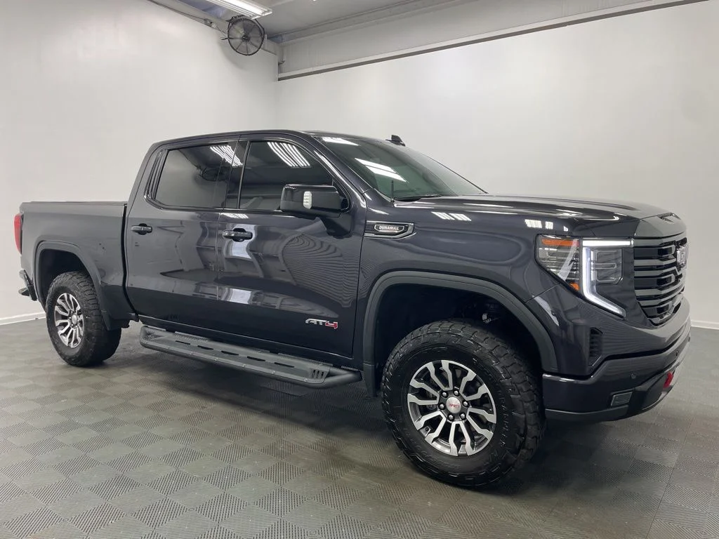 2023 GMC Sierra 4WD Crew Cab Short Box AT4's photo