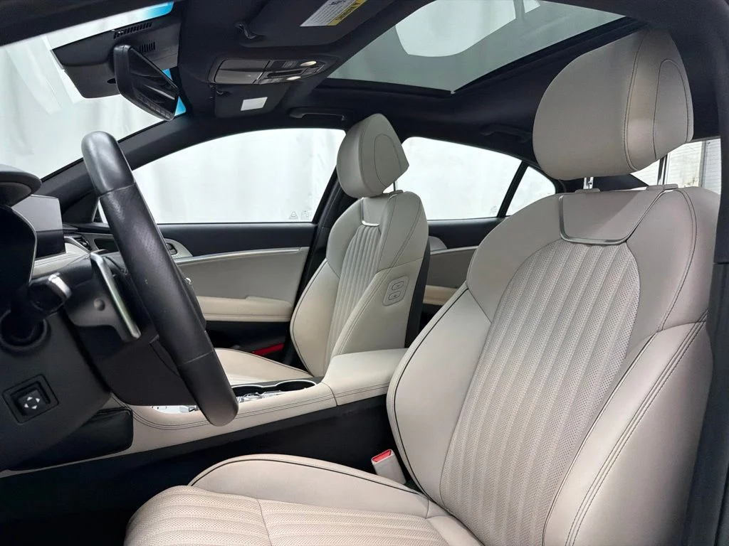 Used 2023 Blue Genesis 3.3T image 15