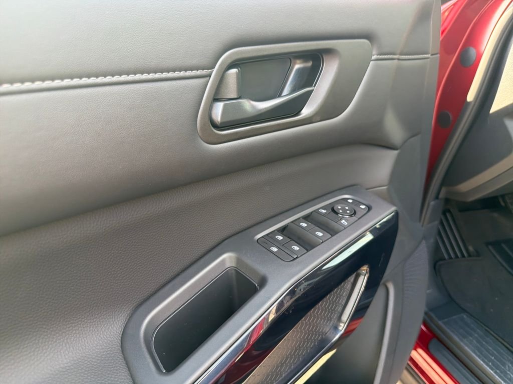 New 2026 Nissan Pathfinder SV 4D Sport Utility