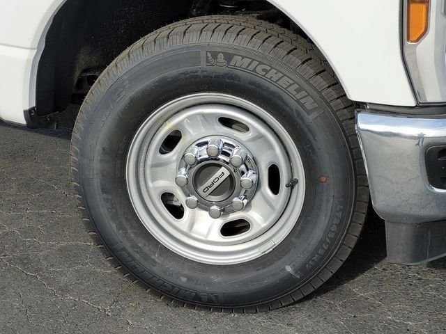 New 2026 Oxford White Ford F-250® XL image 84