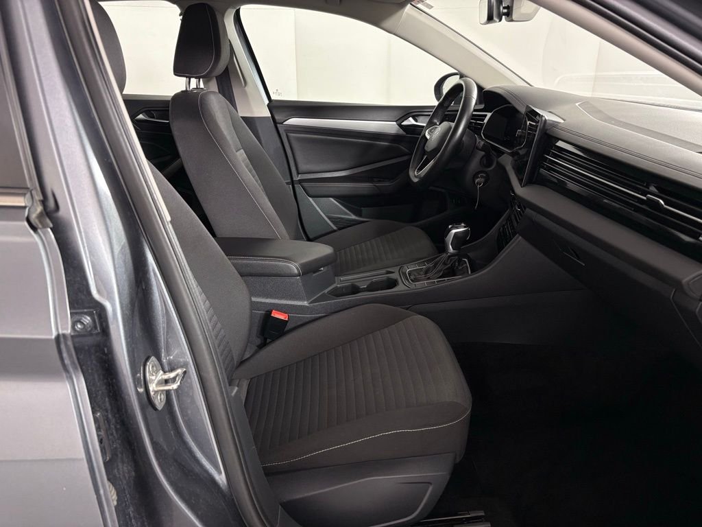 Used 2025 Gray Volkswagen 1.5T S image 40